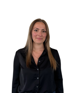 Alexandra DEFOSSET, Assistante Administrative et Commerciale