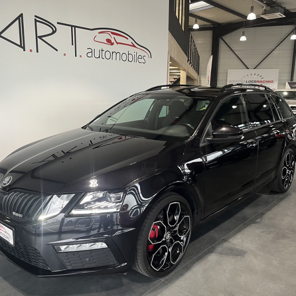 SKODA OCTAVIA COMBI 2,0 TSI 230 RS DSG