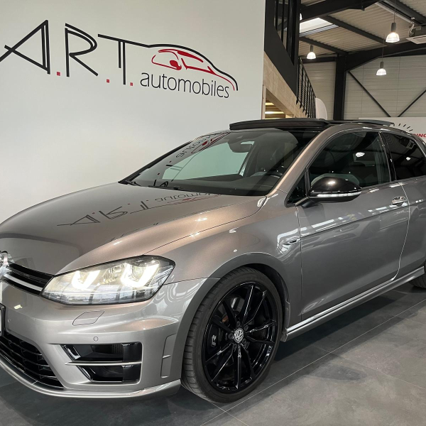 VOLKSWAGEN GOLF VII 2.0 TSI 300 R 4MOTION DSG6 3P