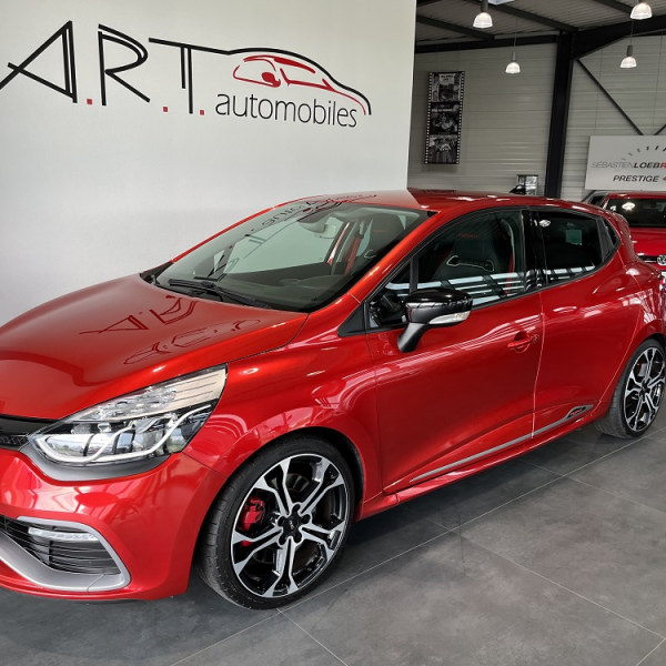 RENAULT CLIO IV RS TROPHY 220